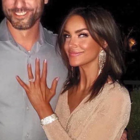 Meet your Posher, Kari - Picture 3 of 6